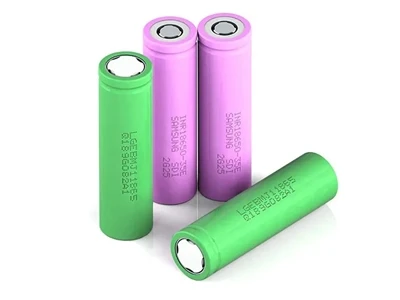 LG INR18650MJ1/ SAMSUNG INR18650 35SE Ceallraí Sorcóireacha Litiam 3500mAh